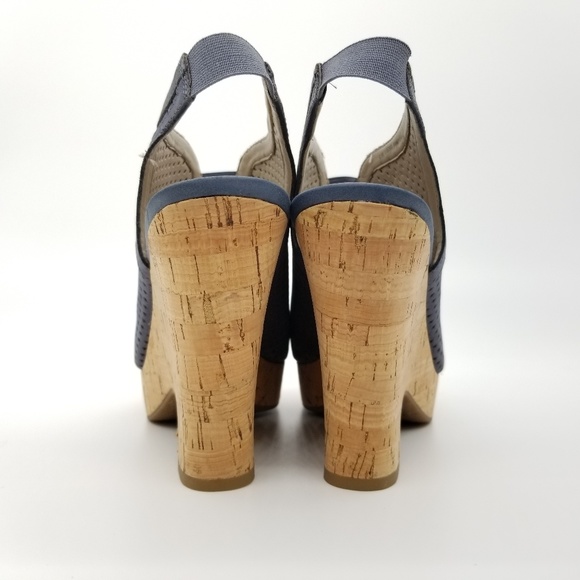 Franco Sarto Gizmo Perforated Wedge Sandals Sz 6.5 - Picture 5 of 8